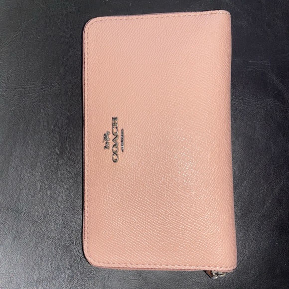 Coach Handbags - Light pink coach wallet